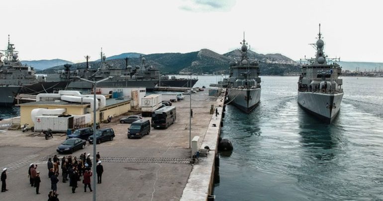 Τελετή παράδοσης παραλαβής καθηκόντων διοικητή ναυστάθμου Σαλαμίνας Τελετή παράδοσης παραλαβής καθηκόντων διοικητή ναυστάθμου Σαλαμίνας