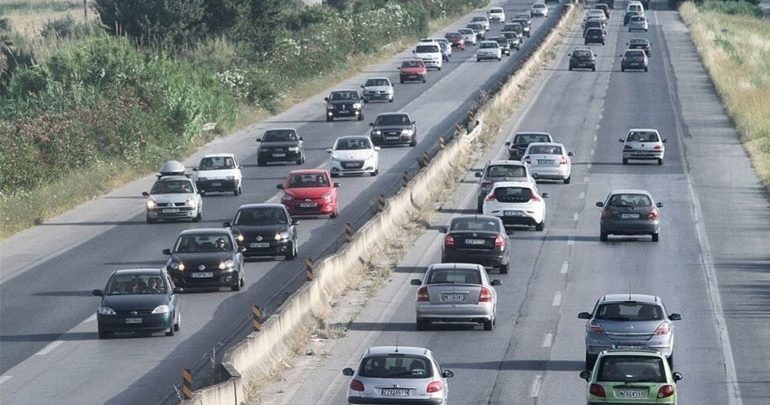 Ομαλά διεξάγεται η έξοδος των εκδρομέων από τη Θεσσαλονίκη Ομαλά διεξάγεται η έξοδος των εκδρομέων από τη Θεσσαλονίκη