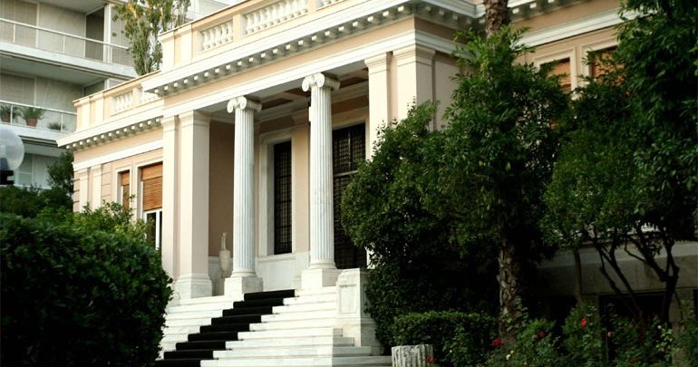 Μαξίμου: Ο κ. Μητσοτάκης, κοιμάται και ξυπνάει με το όνειρο να αποσυρθεί ο Τσίπρας Μαξίμου: Ο κ. Μητσοτάκης, κοιμάται και ξυπνάει με το όνειρο να αποσυρθεί ο Τσίπρας