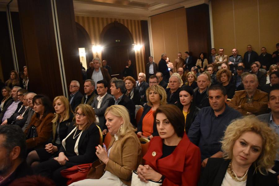 Κεραμέως από τη Λάρισα: H Παιδεία είναι η πιο σημαντική επένδυση για τη χώρα (φωτο)