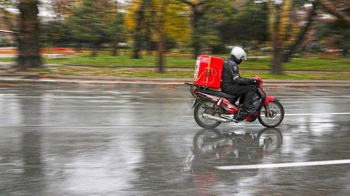 Ξεκινούν εντατικοί έλεγχοι σε χώρους εστίασης για τους ντελιβεράδες Ξεκινούν εντατικοί έλεγχοι σε χώρους εστίασης για τους ντελιβεράδες