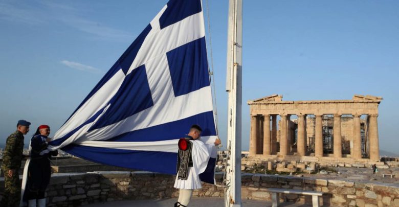 Βόλος: Πρωτοβουλία στο ίντερνετ ώστε όλα τα νοικοκυριά να παίξουν το «Μακεδονία ξακουστή» Βόλος: Πρωτοβουλία στο ίντερνετ ώστε όλα τα νοικοκυριά να παίξουν το «Μακεδονία ξακουστή»