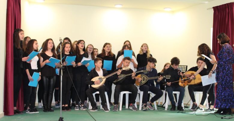 Η γιορτή της 25ης Μαρτίου στο Γυμνάσιο - Λύκειο Γόννων Η γιορτή της 25ης Μαρτίου στο Γυμνάσιο - Λύκειο Γόννων