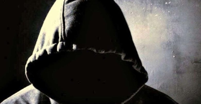 Στο νοσοκομείο Λαρισαίος μαθητής λυκείου μετά από επίθεση κουκουλοφόρων! Στο νοσοκομείο Λαρισαίος μαθητής λυκείου μετά από επίθεση κουκουλοφόρων!