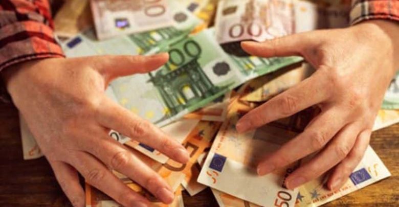 Σε πελάγη ευτυχίας ένας Λαρισαίος! Κέρδισε 100.000 ευρώ στο Λαϊκό Λαχείο Σε πελάγη ευτυχίας ένας Λαρισαίος! Κέρδισε 100.000 ευρώ στο Λαϊκό Λαχείο
