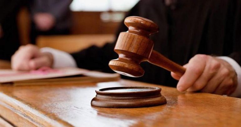 Αποζημίωση 800.000 ευρώ από το δημόσιο σε συγγενείς θύματος, έπειτα από 19 χρόνια Αποζημίωση 800.000 ευρώ από το δημόσιο σε συγγενείς θύματος, έπειτα από 19 χρόνια