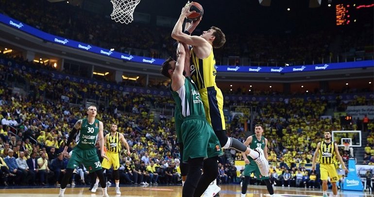 Έκανε επίδειξη ισχύος η Φενέρμπαχτσε, 76-43 τη Ζαλγκίρις Κάουνας Έκανε επίδειξη ισχύος η Φενέρμπαχτσε, 76-43 τη Ζαλγκίρις Κάουνας