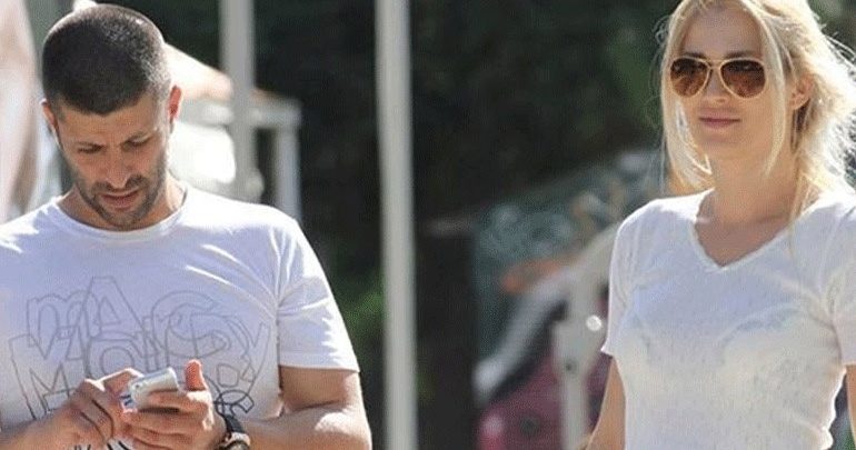 Αποκαλύψεις για τη δολοφονία Μακρή: Οι καταθέσεις της Βικτώριας Καρύδα και ο άνθρωπος «κλειδί» Αποκαλύψεις για τη δολοφονία Μακρή: Οι καταθέσεις της Βικτώριας Καρύδα και ο άνθρωπος «κλειδί»