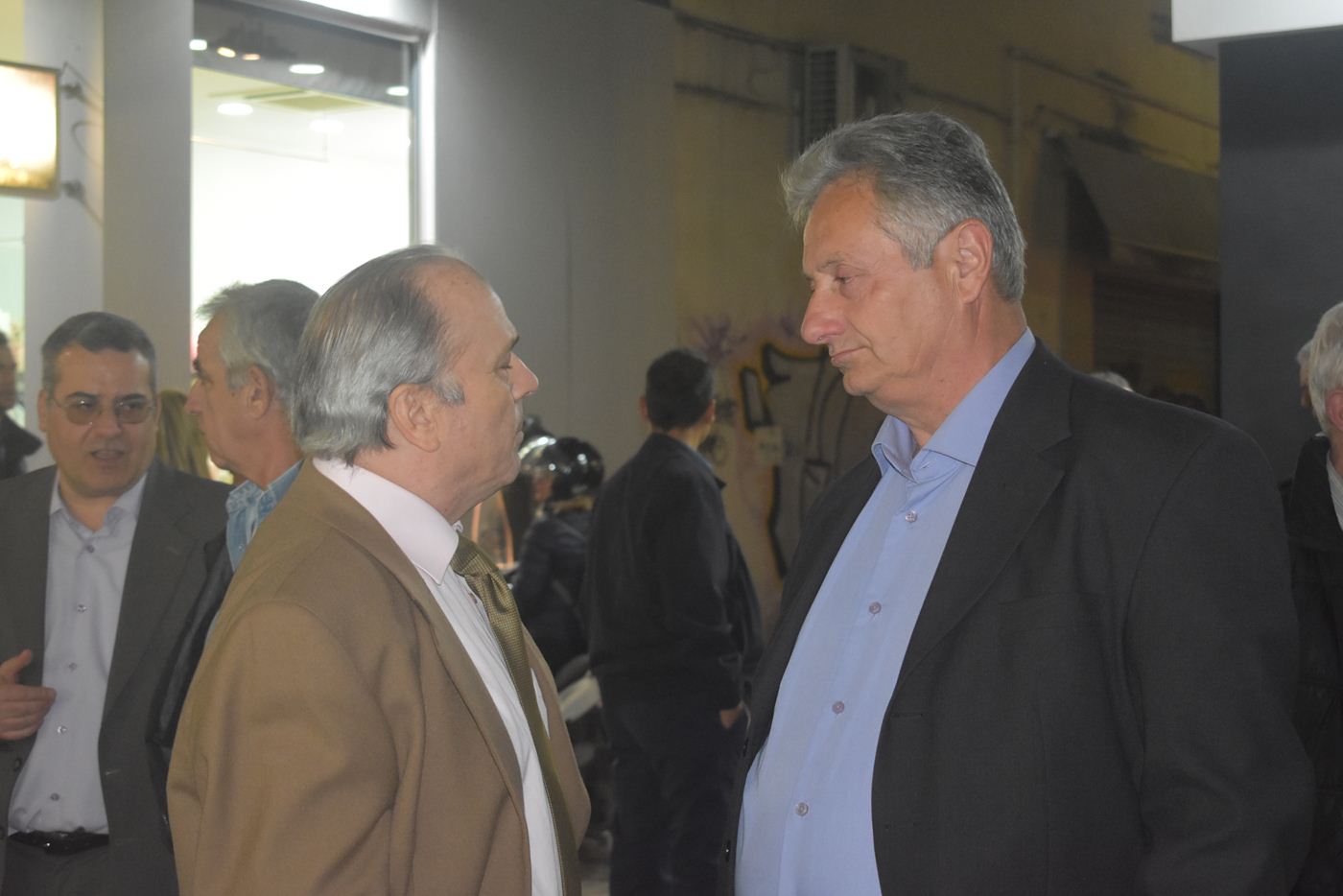 Εγκαινίασε το εκλογικό της κέντρο η δημοτική παράταξη «Λαρισαίων Κοινόν» (φωτο - βίντεο)