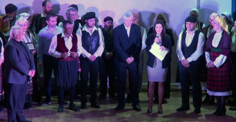 "Μαγνήτισε" τα βλέμματα ο Μορφωτικός Σύλλογος Νίκαιας με την παράταση «Άγιε μου Γιώργη αφέντη μου» "Μαγνήτισε" τα βλέμματα ο Μορφωτικός Σύλλογος Νίκαιας με την παράταση «Άγιε μου Γιώργη αφέντη μου»
