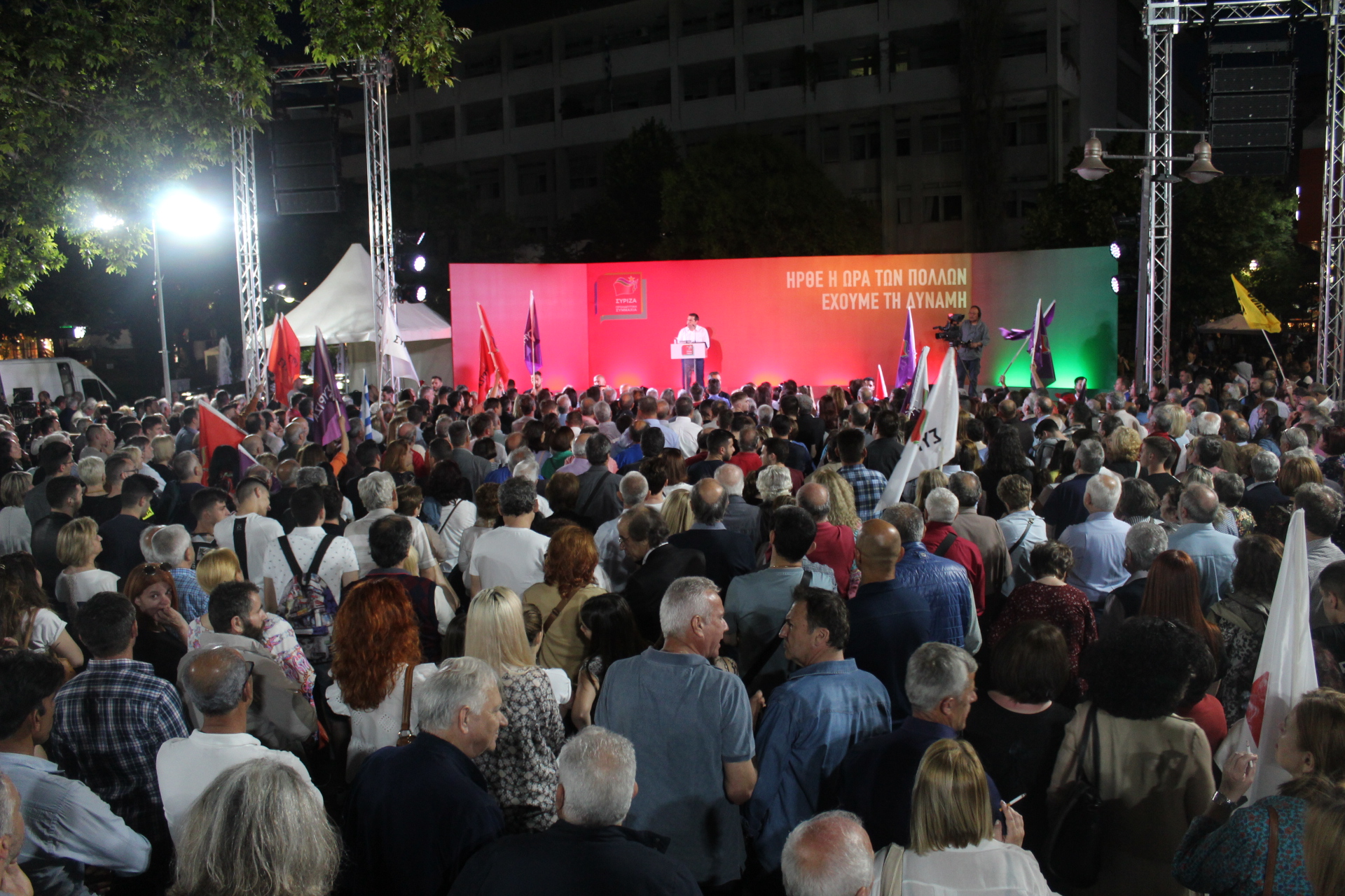 Δείτε φωτορεπορτάζ από την Κεντρική πλατεία της Λάρισας