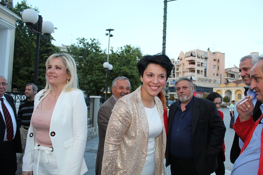 Όλες οι Λαρισινές... φυλές του ΠΑΣΟΚ στη Φώφη: Παραλειπόμενα και πλούσιο φωτορεπορτάζ