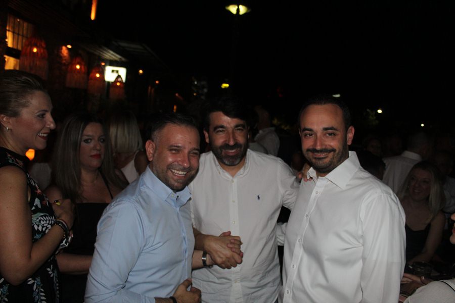 Χαλαρή βραδιά επικοινωνίας με πλήθος κόσμου για τον Γιώργο Κατσιαντώνη - Πλούσιο Φωτορεπορτάζ