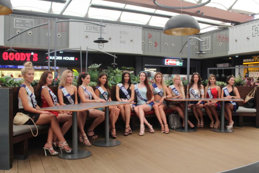 «Πλημμύρισε» καλλονές το Fashion City Outlet (φωτο)