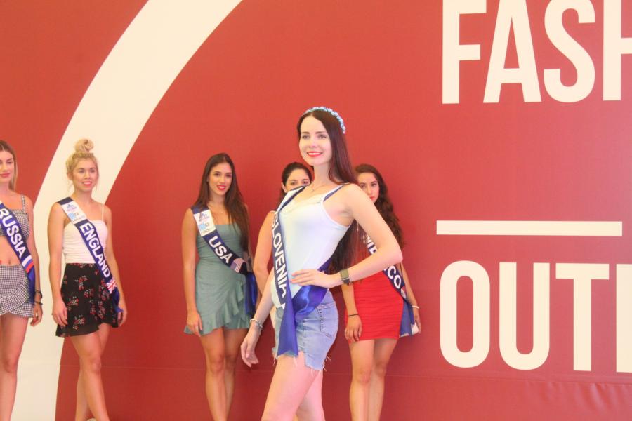 «Πλημμύρισε» καλλονές το Fashion City Outlet (φωτο)
