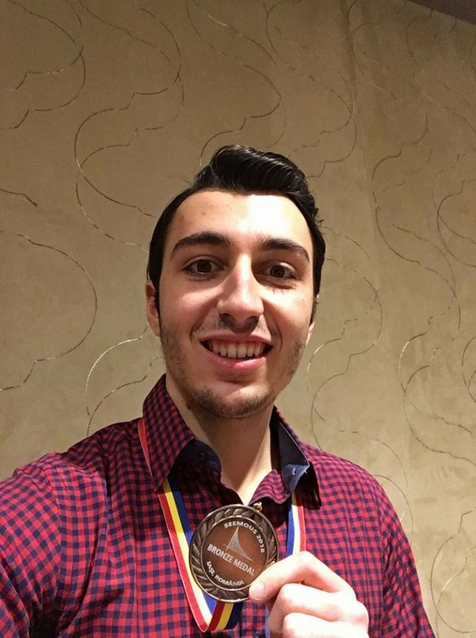 Χάλκινο μετάλλιο στον παγκόσμιο διαγωνισμό Μαθηματικών για Λαρισαίο φοιτητή (φωτο)