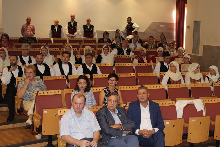 Ξεσήκωσε τους Λαρισαίους το 16ο Φεστιβάλ Παραδοσιακών Χορών της ΠΕΕ - ΟΤΕ στη Δημοτική Πινακοθήκη (φωτο - βίντεο)