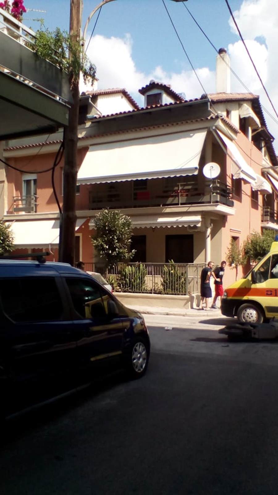 Σύγκρουση ΙΧ αυτοκινήτου με μοτοσικλέτα στη Λάρισα – Στο Πανεπιστημιακό Νοσοκομείο ένας τραυματίας (φωτο)