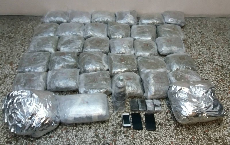 Κοζάνη: Συνελήφθησαν διακινητές ναρκωτικών - Μετέφεραν δεκάδες κιλά κάνναβης