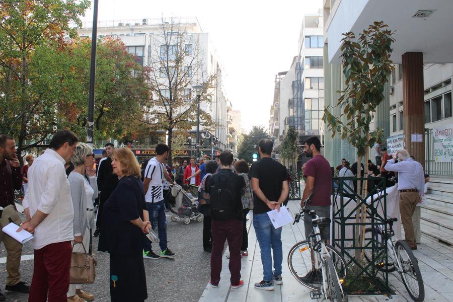 Λαρισαίοι και πρόσφυγες έκαναν πορεία ενάντια στην τουρκική εισβολή στη Συρία (φωτό)