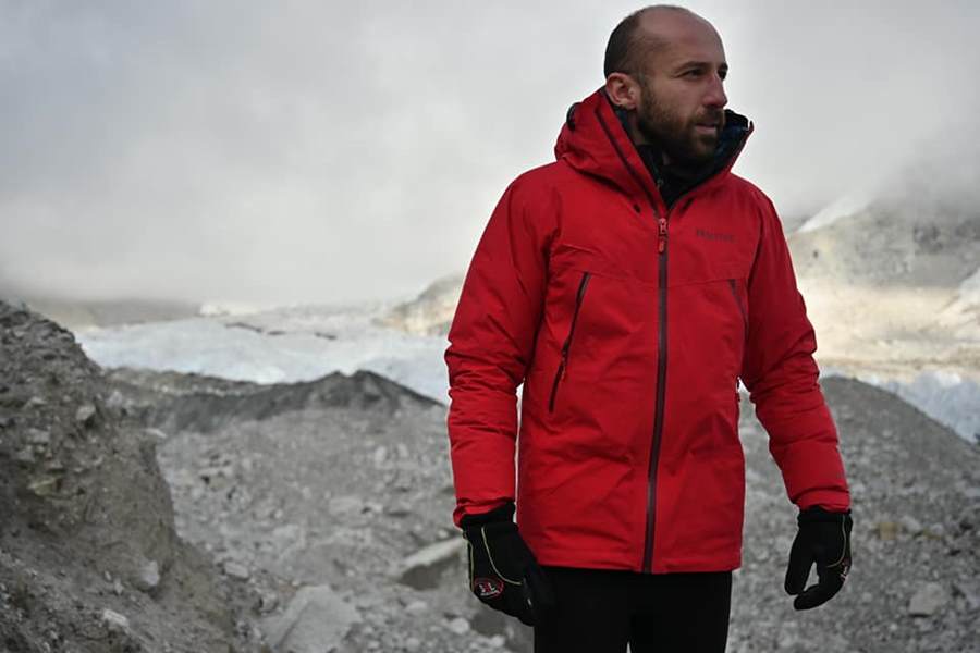 Λαρισαίος στην κορυφή των Ιμαλάϊων, «Island Peak» (φωτο - βίντεο)