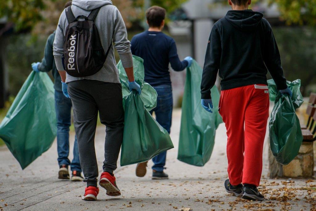 Πλήθος εθελοντών στην πρωτοβουλία της ΟΛΥΜΠΟΣ για έναν καθαρότερο Πηνειό