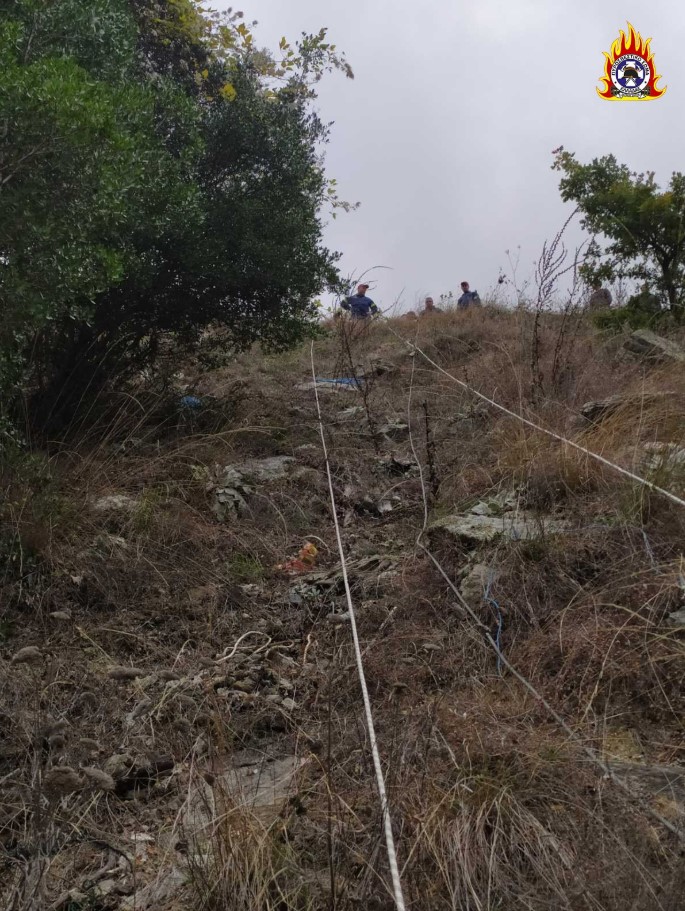 Οι πρώτες εικόνες από το σημείο που εντοπίστηκαν νεκρές η 17χρονη και η μητέρα της (φωτο - βίντεο)