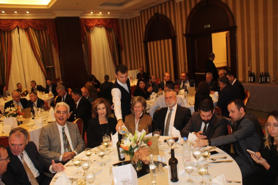 Δείτε πλούσιο φωτορεπορτάζ από το δείπνο του ΣΘΕΒ στη Λάρισα