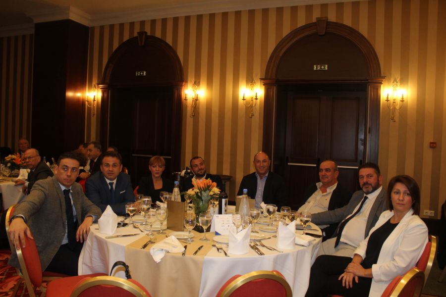Δείτε πλούσιο φωτορεπορτάζ από το δείπνο του ΣΘΕΒ στη Λάρισα