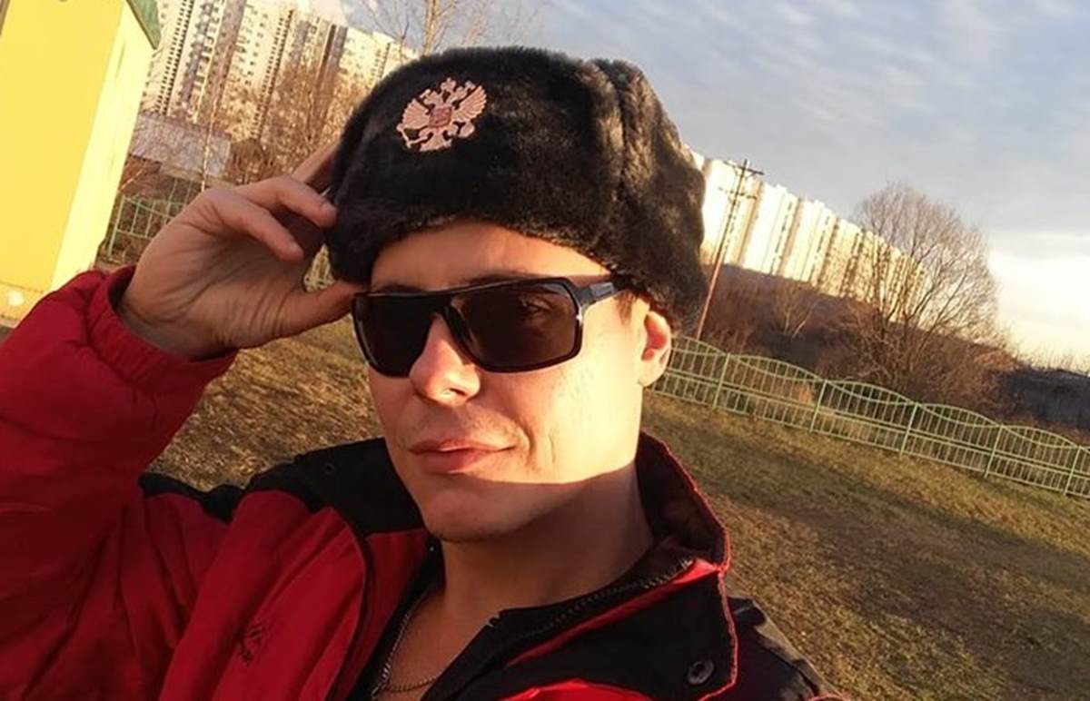Ο Λαρισαίος που έγινε viral παίζοντας μπαγλαμαδάκι στην Κόκκινη Πλατεία της Μόσχας (βίντεο)