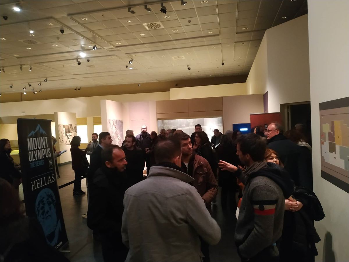 Κοσμοπλημμύρα στο Διαχρονικό Μουσείο Λάρισας για την προβολή του πολυβραβευμένου ντοκιμαντέρ για τον Όλυμπο (φωτο)