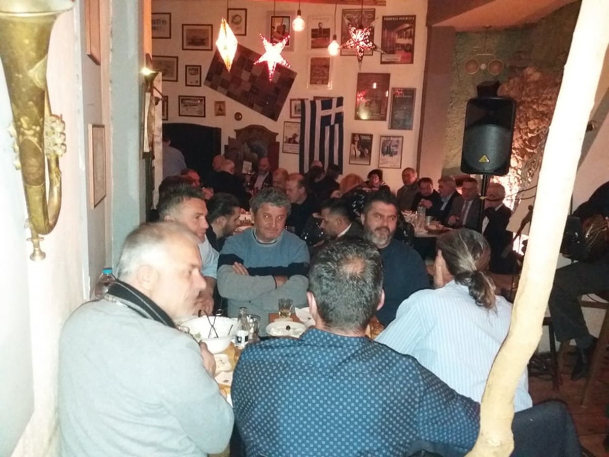 Σε μια κατάμεστη αίθουσα έκοψε την βασιλόπιτα η δημοτική παράταξη "Λαρισαίων Κοινόν"