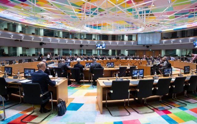 Aίτημα για μείωση του πλεονάσματος προετοιμάζει η κυβέρνηση