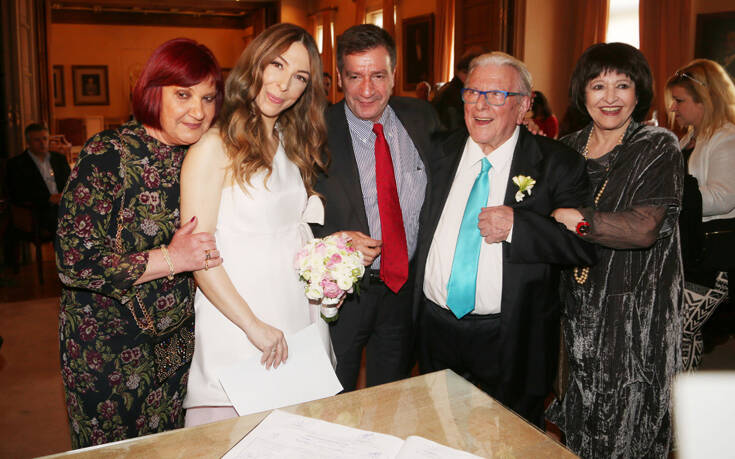 Κώστας Βουτσάς: Όλες οι γυναίκες της ζωής του