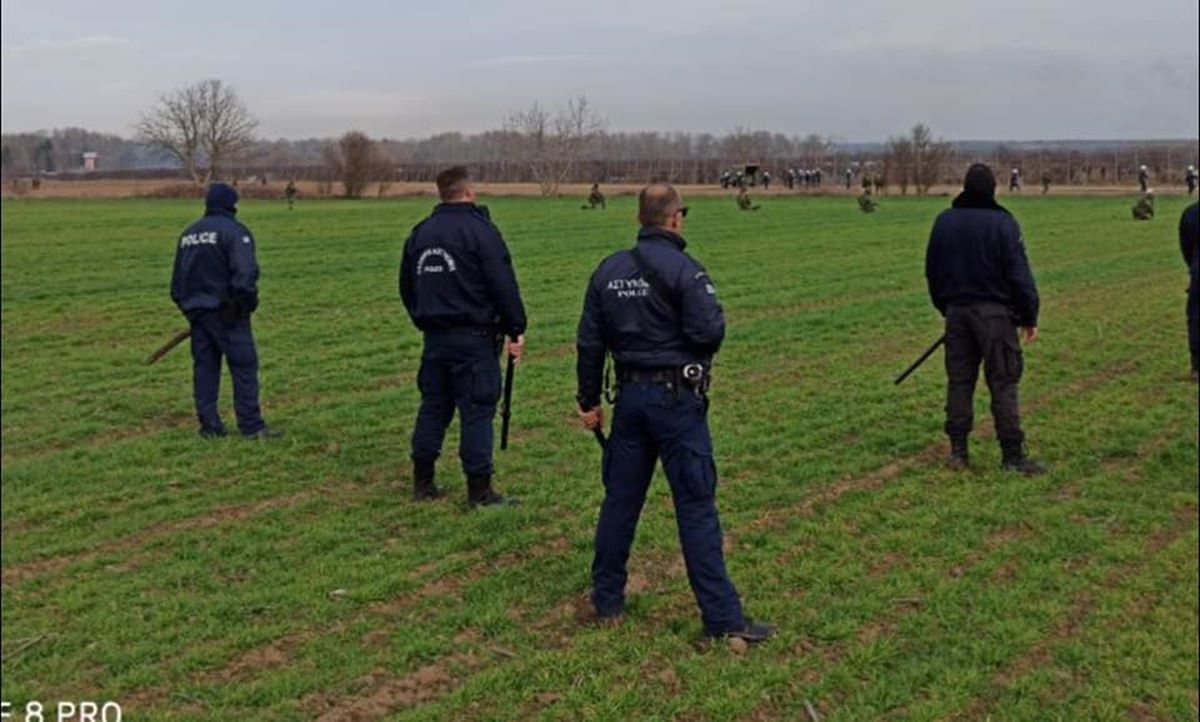 Λαρισαίος αστυνομικός συγκλονίζει δίνοντας το κλίμα από τα σύνορα: «Ο Έβρος δεν πέφτει…» (φωτο)