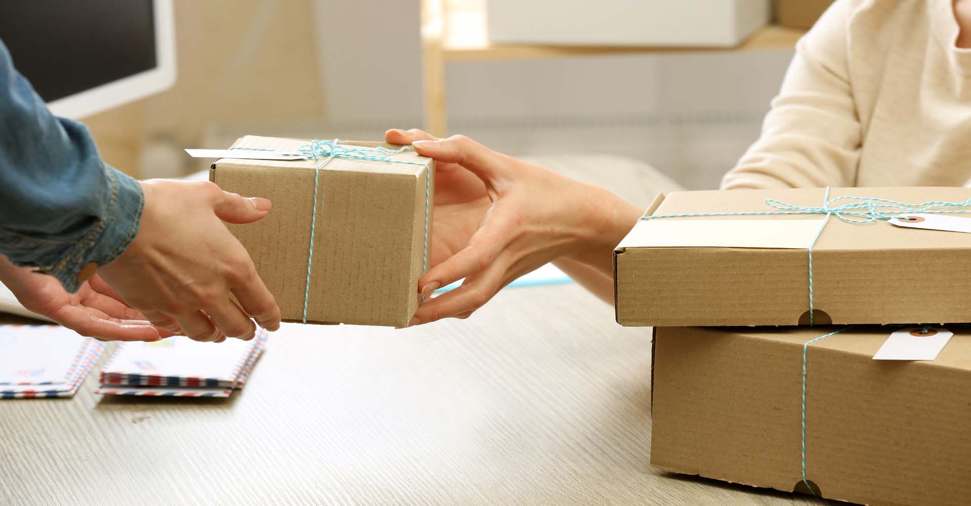 "Λουκέτο" σε κατάστημα εταιρείας κούριερ λόγω κορονοϊού - Σε καραντίνα οι υπάλληλοι "Λουκέτο" σε κατάστημα εταιρείας κούριερ λόγω κορονοϊού - Σε καραντίνα οι υπάλληλοι