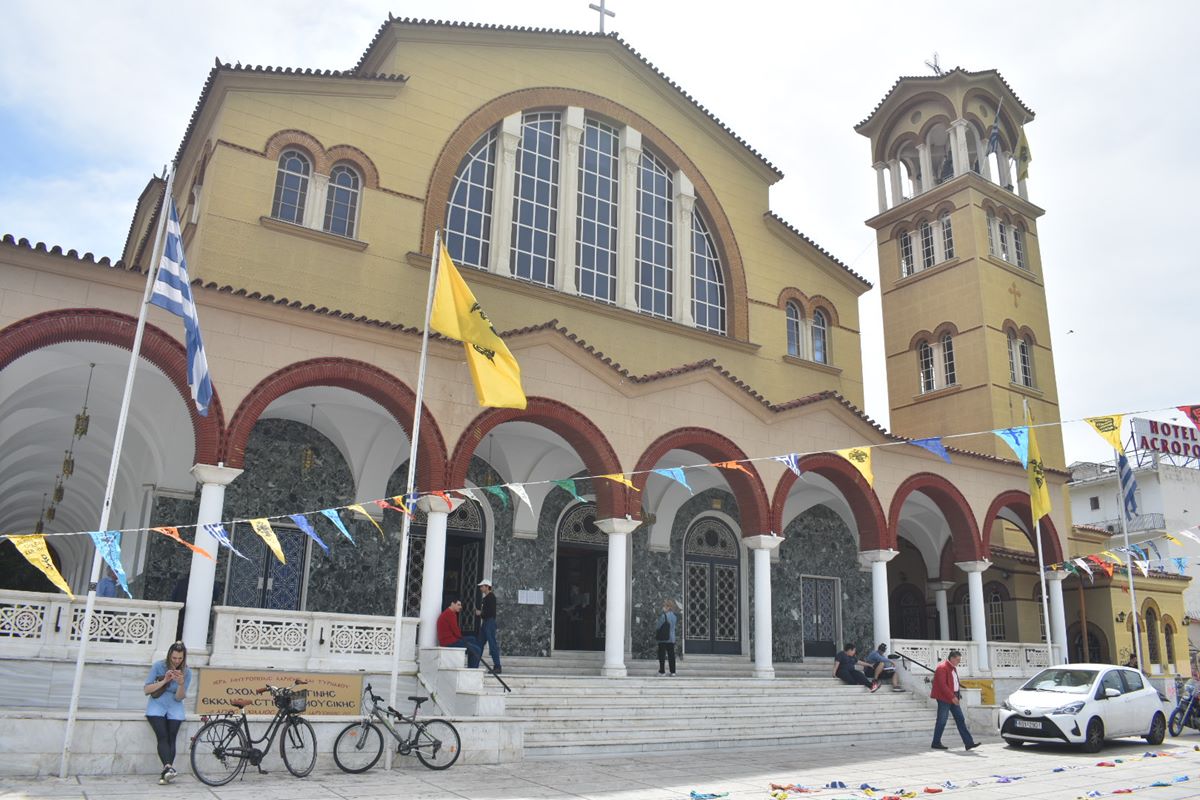 Δείτε φωτογραφίες: Για προσκύνημα από σήμερα στη Λάρισα η λάρνακα των λειψάνων του Αγίου Αχιλλίου