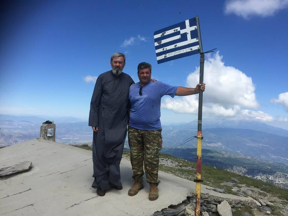 Στην κορυφή του Κισσάβου ανέβηκε ο Ρίζος Κομήτσας - Προετοιμασίες για την εορτή του Προφήτη Ηλία (φωτο)