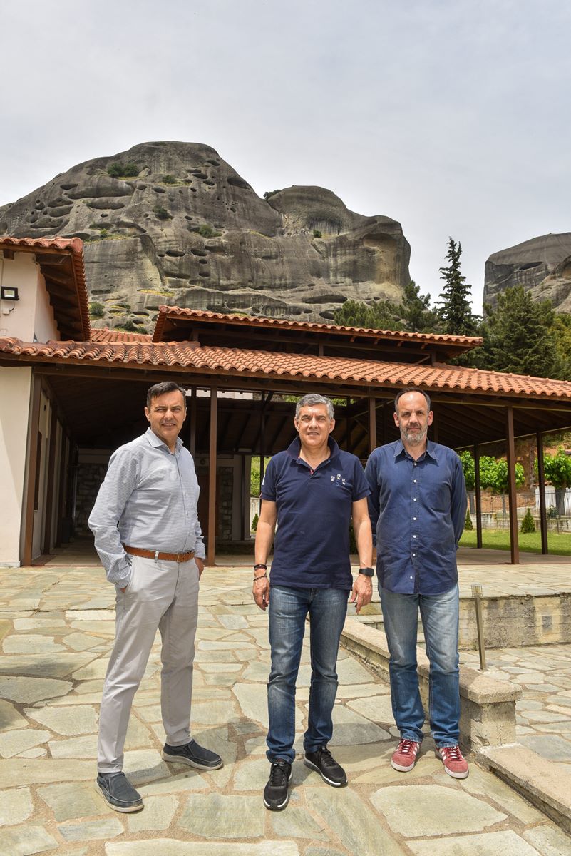 Όταν ο Κώστας Αγοραστός γίνεται ο ίδιος ξεναγός σε Λάρισα, Κάρλα και Καλαμπάκα: “Απόλυτος προορισμός για το φετινό καλοκαίρι η Θεσσαλία” (φωτο)