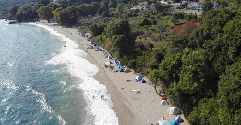 Λάρισα: Οι διαρρήκτες της Καρίτσας κατέβηκαν... παραλία - Έκαναν άνω κάτω σπίτια στην Πλατιά Άμμο