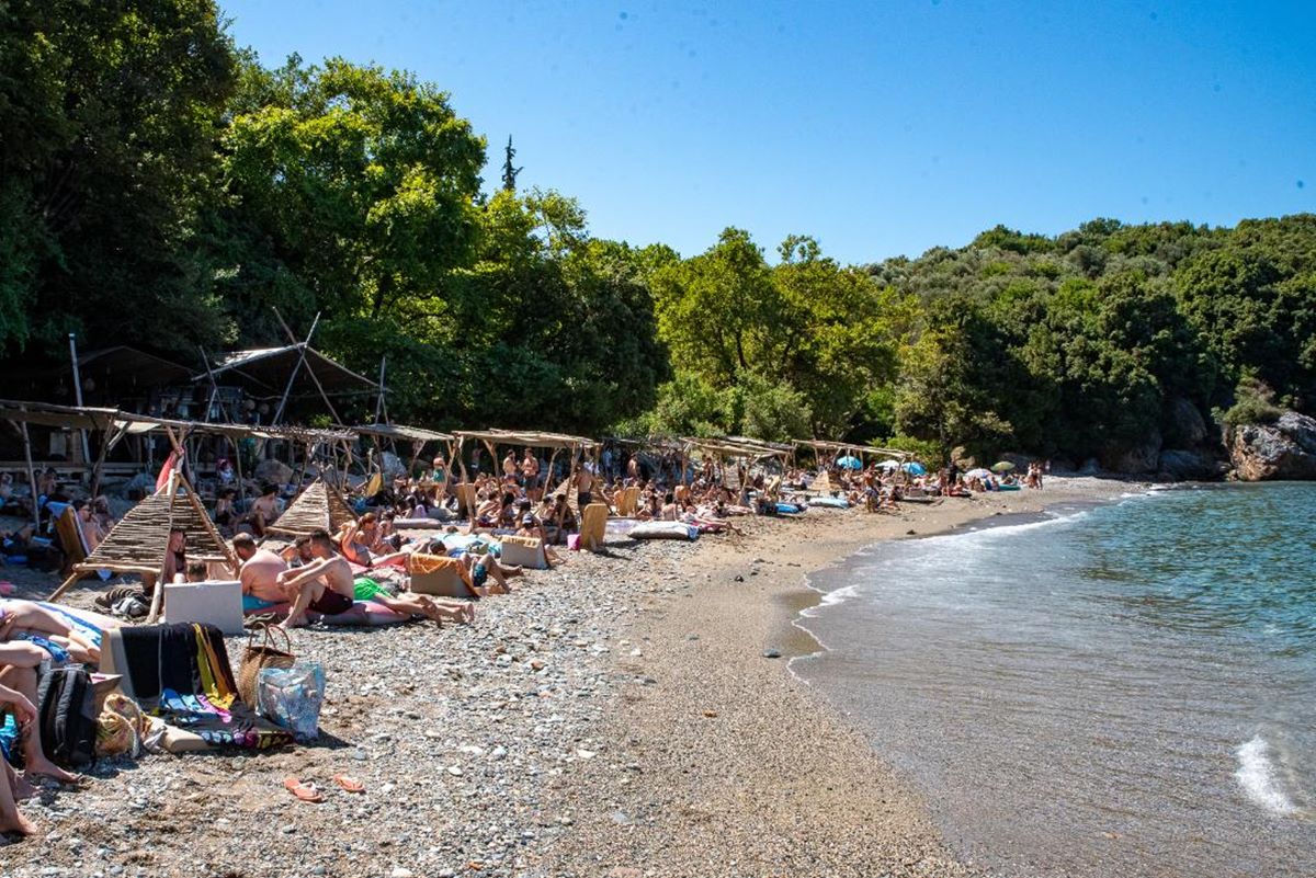 Λάρισα: Αυτή η …κρυφή «μαγική» παραλία είναι το νέο hot spot της νεολαίας – Από άγνωστη έγινε trendy (φωτο – βίντεο)
