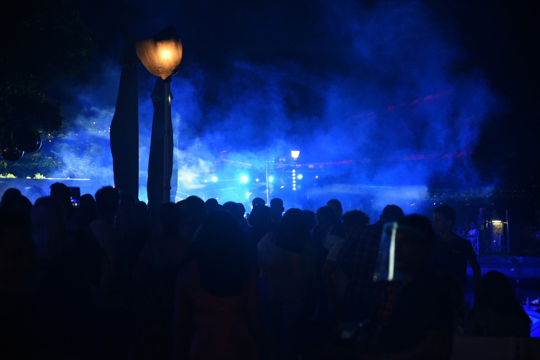 Ο Πλαταμώνας χόρεψε στους ρυθμούς της disco στο πρώτο μεγάλο disco πάρτι μετά την καραντίνα (φωτο - βίντεο)