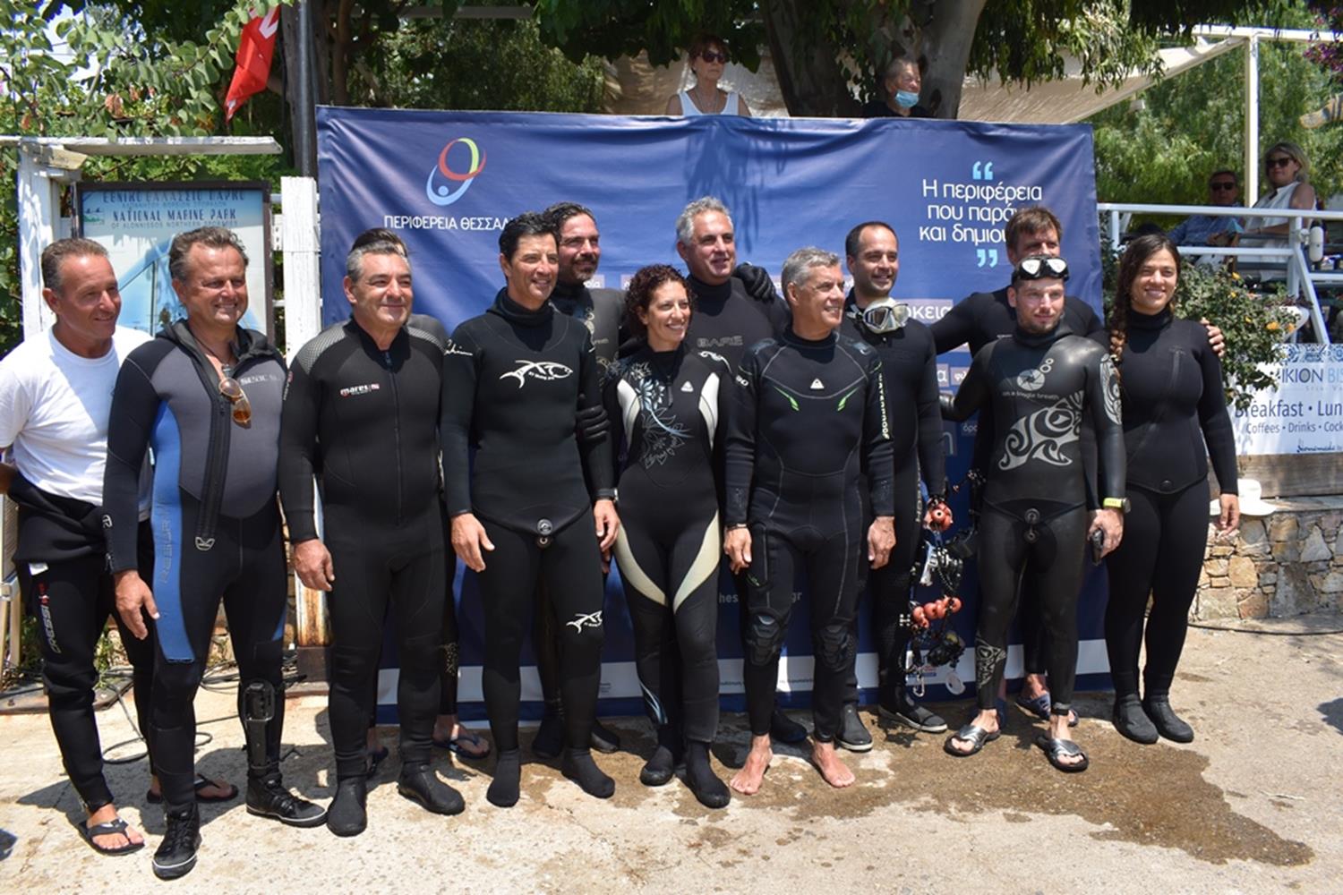 Τα πρώτα εγκαίνια στον κόσμο κάτω από το νερό έγιναν στην Αλόννησο - Δείτε φωτό και βίντεο