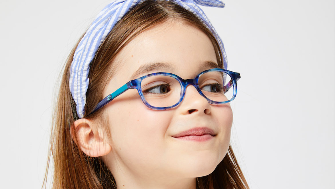 Τα σημάδια που δείχνουν ότι το παιδί σας χρειάζεται γυαλιά