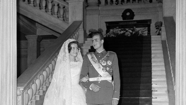 Τέως βασιλιάς Κωνσταντίνος: Ο ελληνικός λαός πλήρωσε την προίκα της Σοφίας – Ο γάμος υπερπαραγωγή και ο ρόλος του Ωνάση