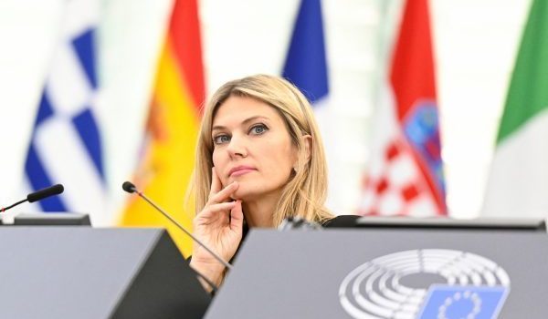 Καϊλή: Σε ξεχωριστό σπίτι από τον Τζόρτζι μαζί με το παιδί της