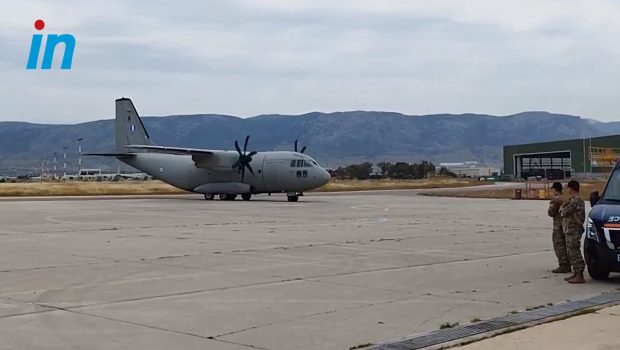 Έλληνες από το Σουδάν: Έφτασαν στην Ελευσίνα – Το in live στην υποδοχή τους