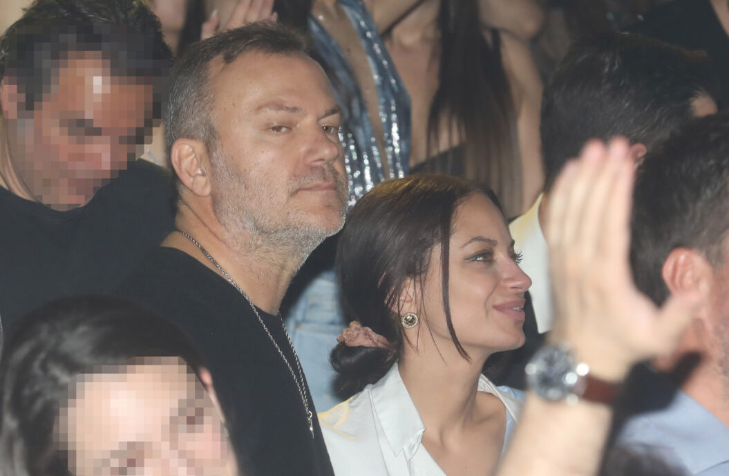 Τόνυ Δημητρίου: Βραδινή έξοδος στα μπουζούκια με την σύντροφό του, Στεφανία Γκουρνέλου