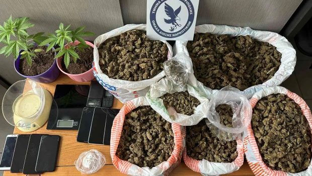 Ναρκωτικά: Συνελήφθη γνωστός στιχουργός στην Τρίπολη – Μπλέκεται σε κύκλωμα