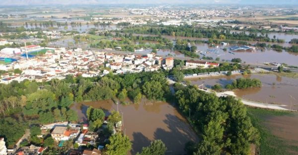 Σοκ και δέος: Η πλημμυρισμένη Λάρισα από ψηλά - Δείτε βίντεο